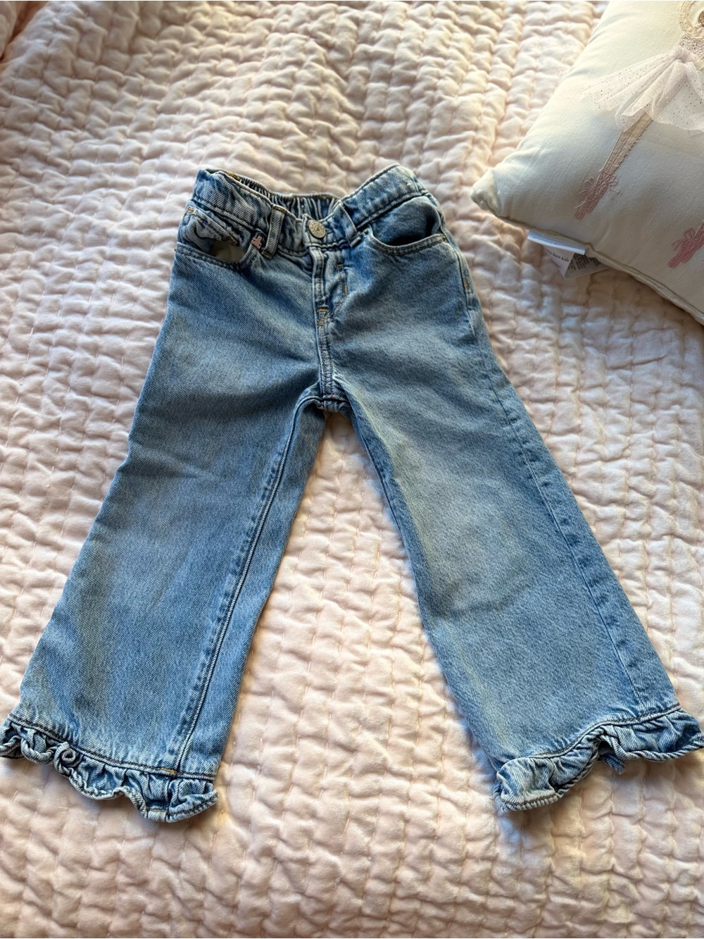 Toddler Girls Light Blue Denim Jeans With Ruffled Hems
